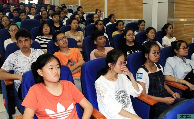 市特教中心開展交通安全進校園活動