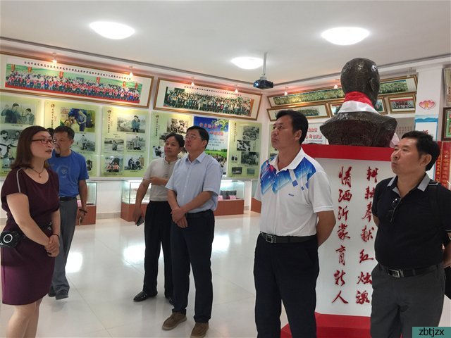 市特教中心召開(kāi)2017年暑期理論學(xué)習(xí)讀書(shū)會(huì)