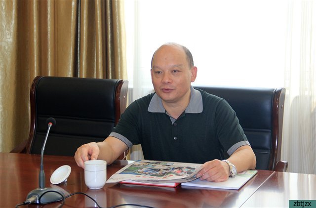 市教育局黨委書記、局長于軍到我校調(diào)研走訪