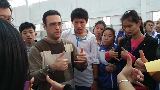 美國外教走進(jìn)我校課堂