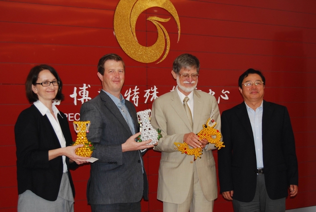 英國教育回訪團到市特教中心參觀考察