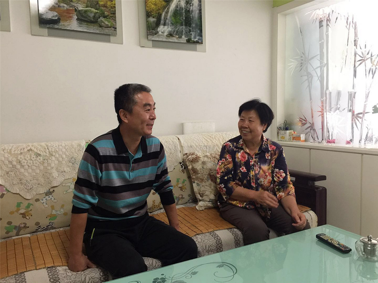 市特教中心開(kāi)展中秋節(jié)前走訪慰問(wèn)退休教職工活動(dòng)