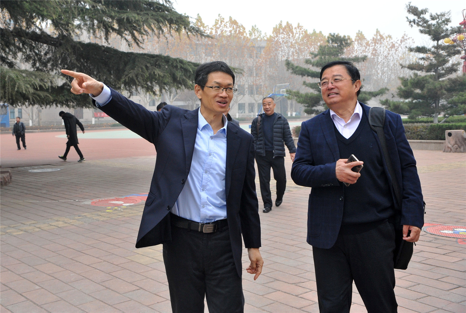 市特教中心在省殘疾人職業(yè)教育研討會(huì)上作交流發(fā)言