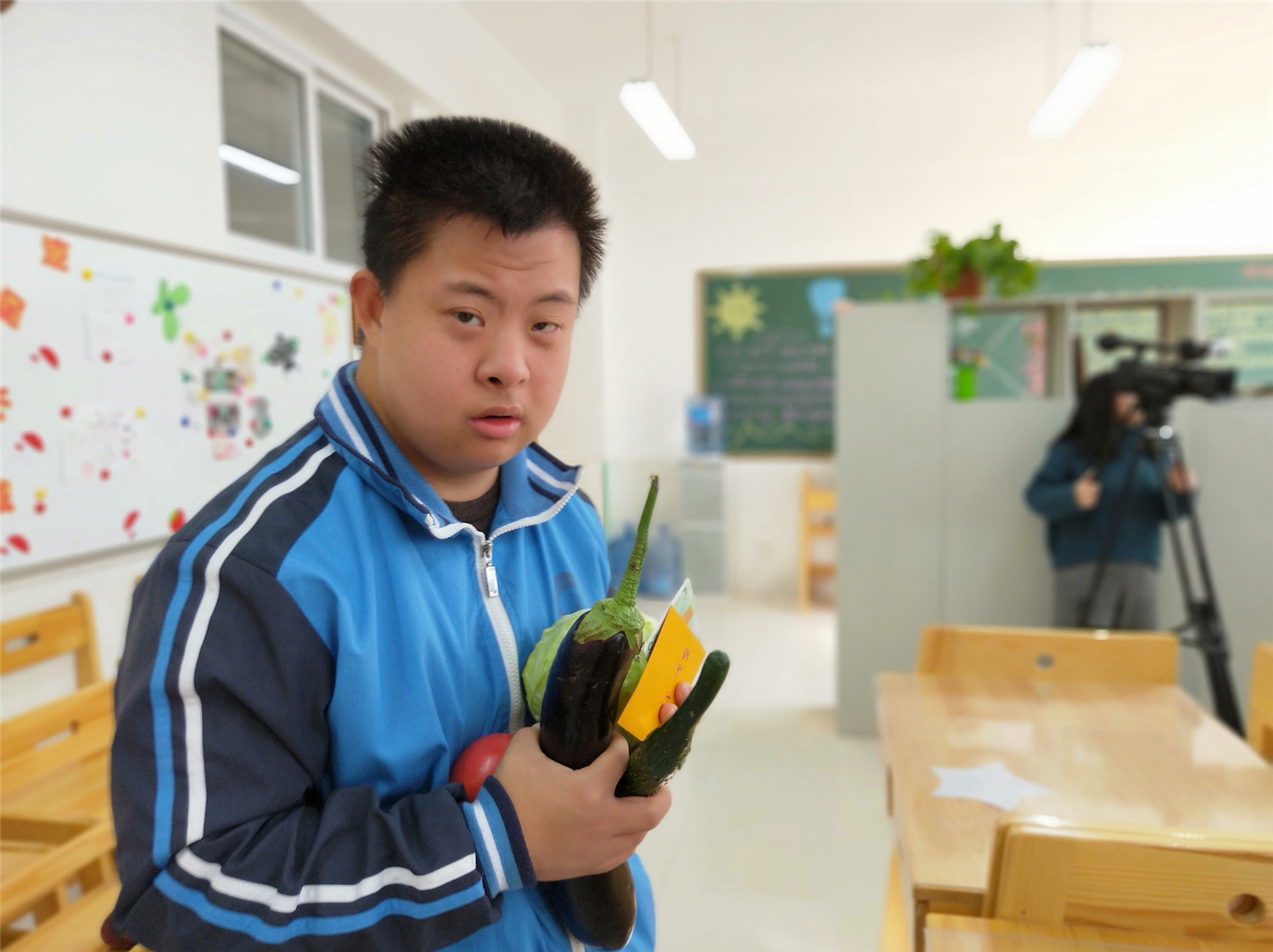 喜氣洋洋辦年貨 開開心心過大年