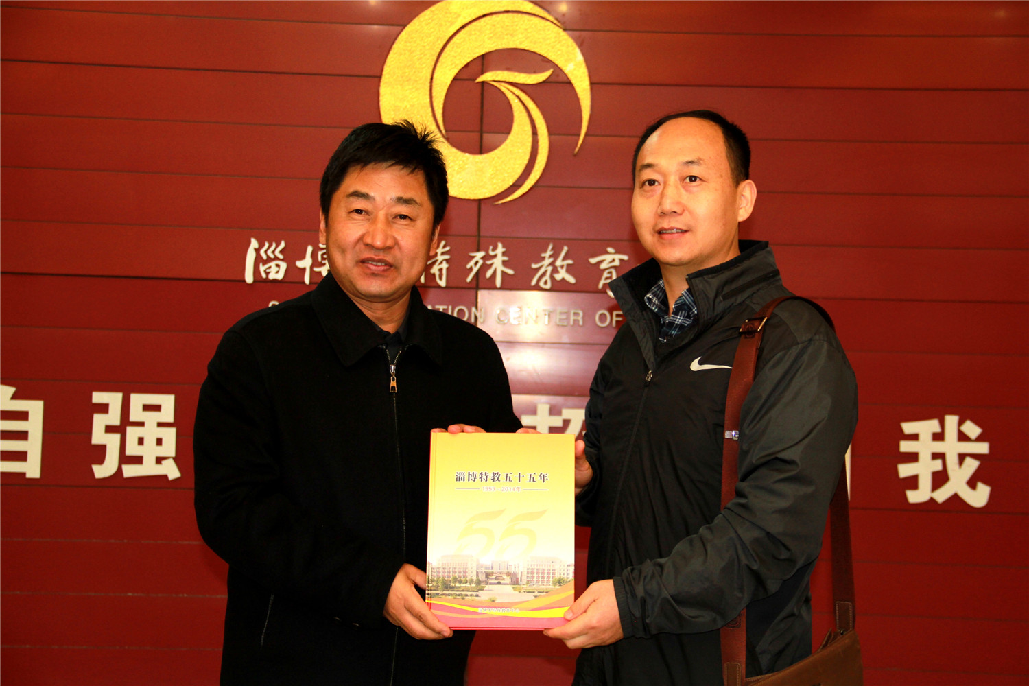 廣東佛山啟聰學(xué)?？疾靾F(tuán)來校參觀調(diào)研