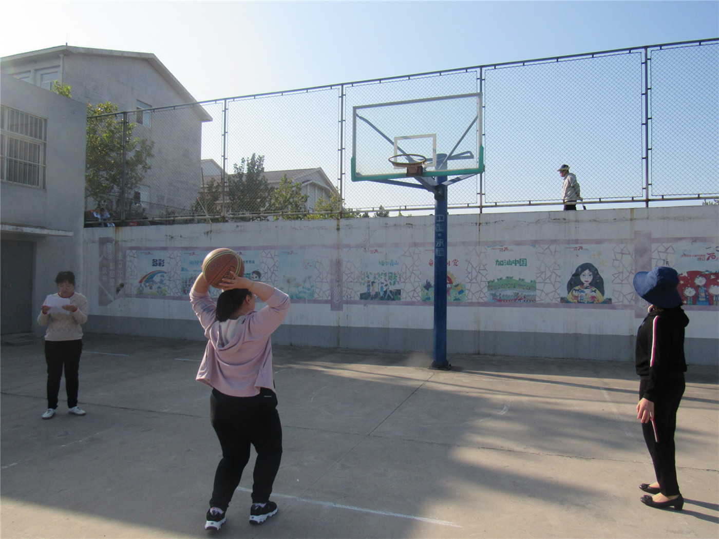 享健身運(yùn)動樂趣，展教師別樣風(fēng)采