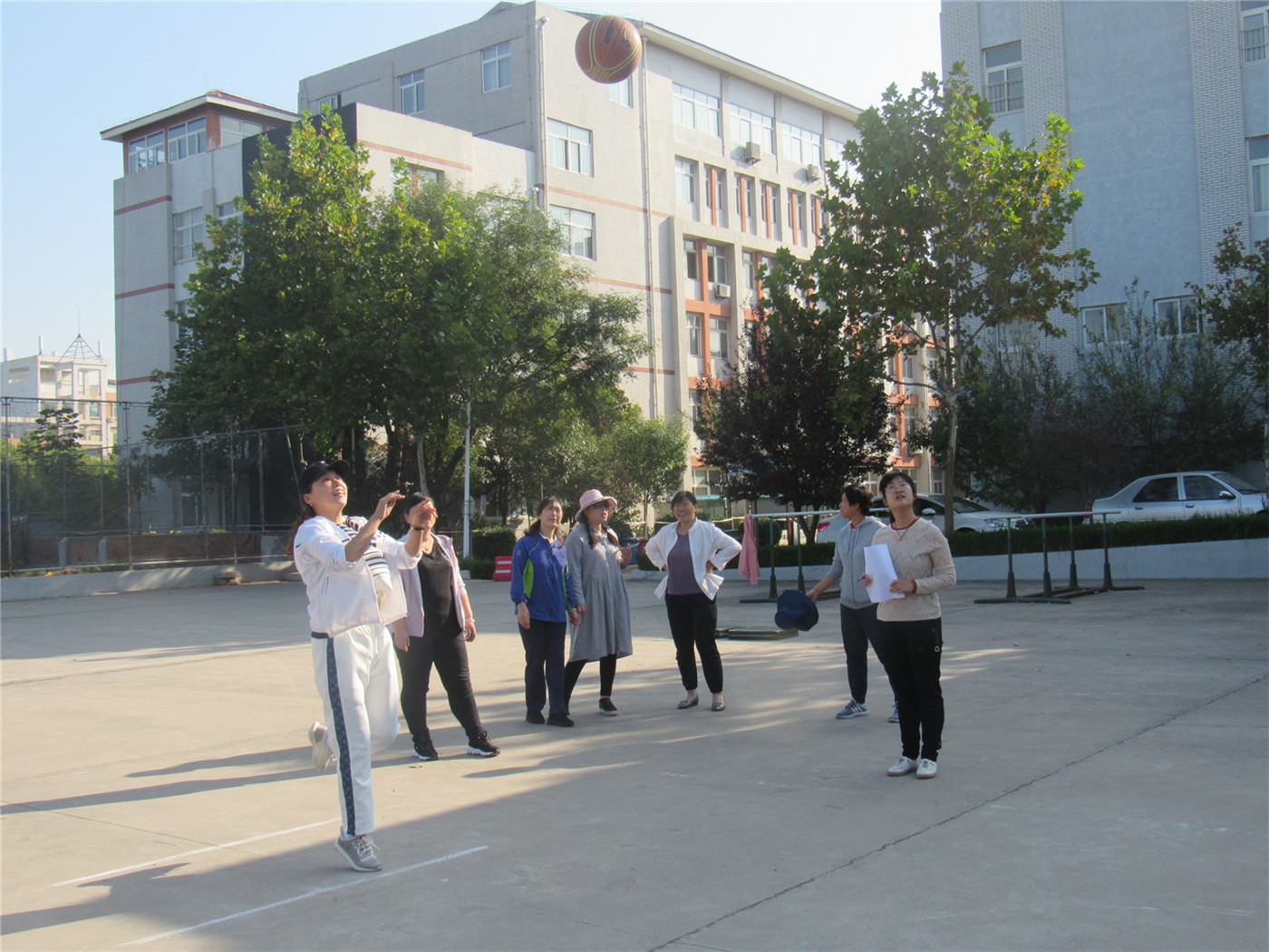 享健身運(yùn)動樂趣，展教師別樣風(fēng)采