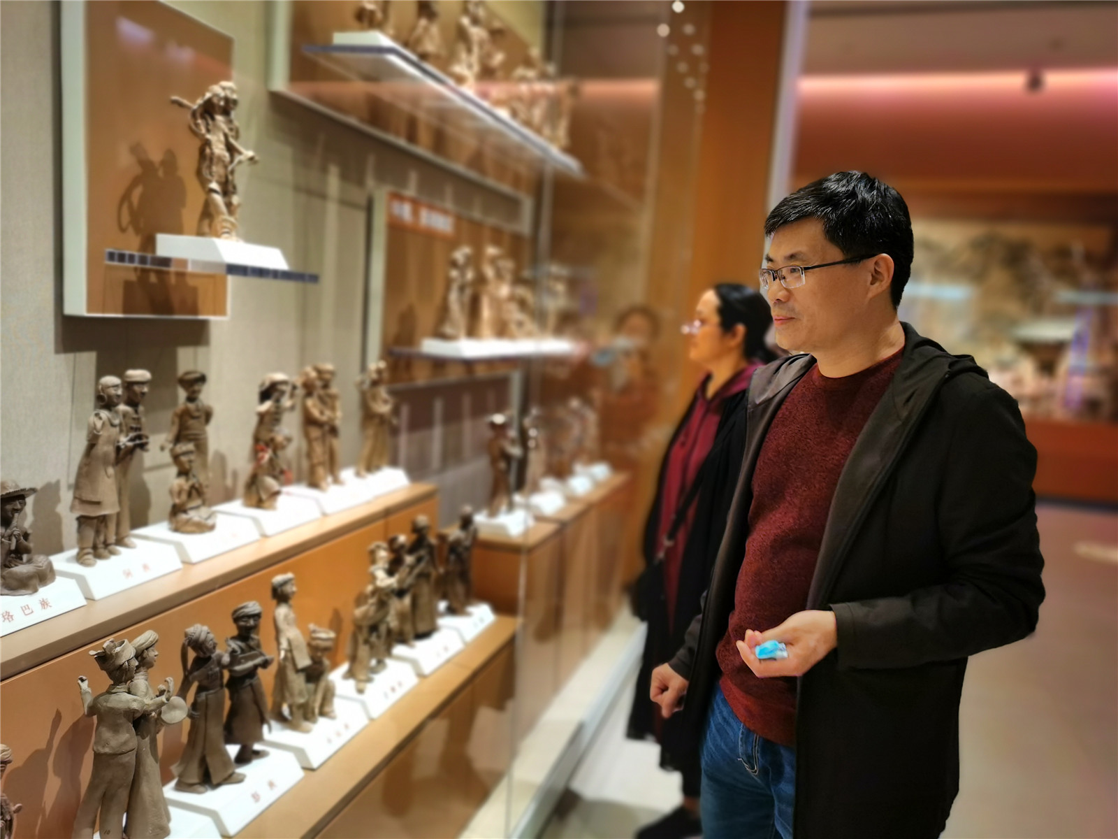 市特教中心組織開(kāi)展“沉浸陶風(fēng)琉韻，感悟時(shí)代脈博”特色教研活動(dòng)