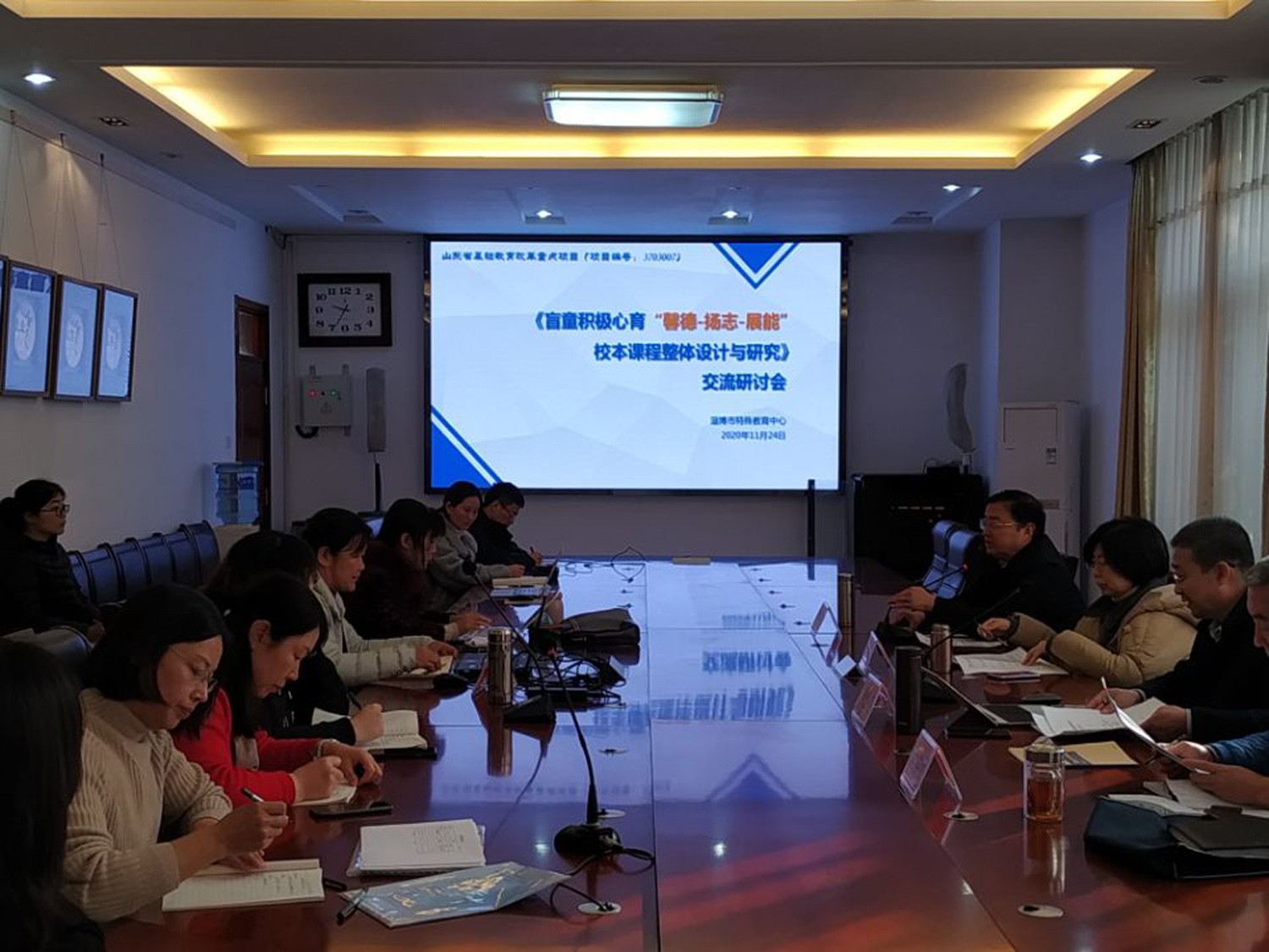 項(xiàng)目帶動(dòng)，智慧成長(zhǎng)