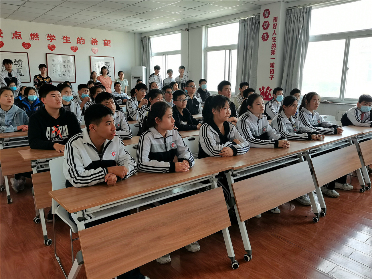 加強紀律整頓 創(chuàng)建優(yōu)良學(xué)風(fēng)