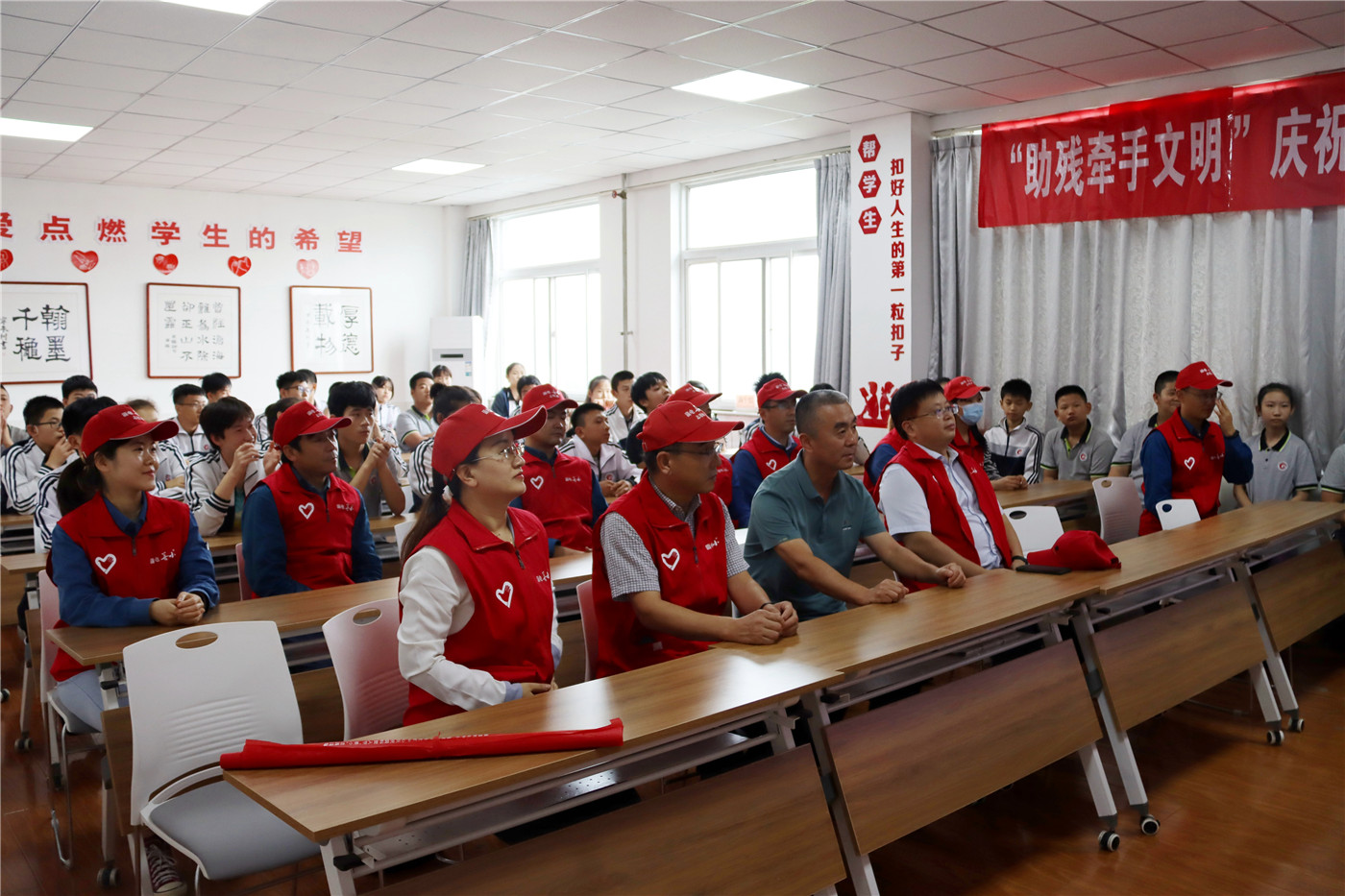 聾人節(jié)系列活動二:安全宣講進校園 “電”亮未來助成長