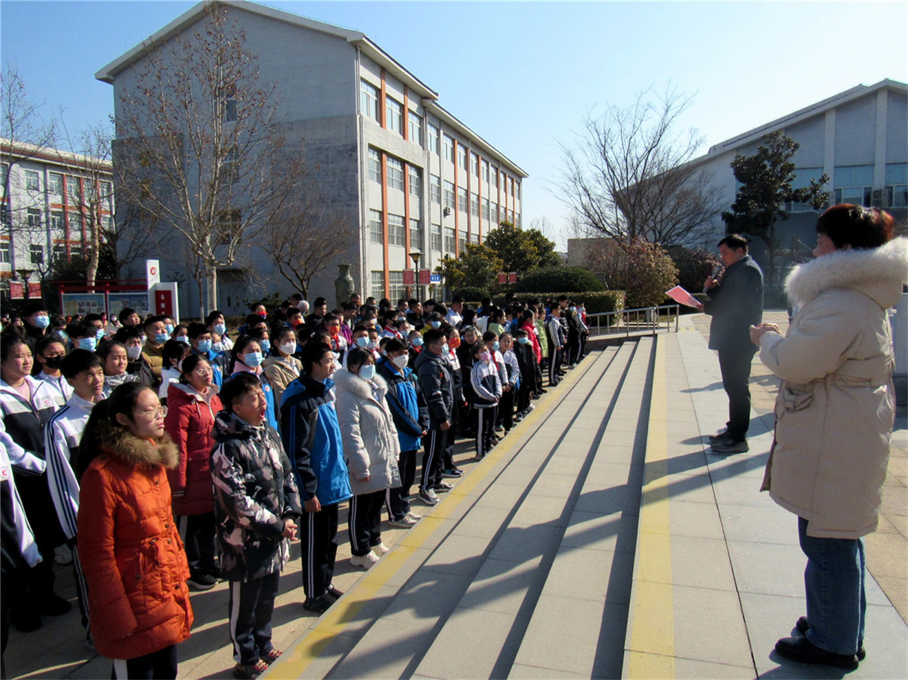 踔厲奮發(fā) 篤行不怠