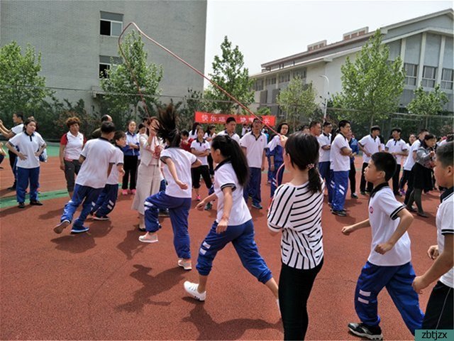 落實(shí)雙融合工作機(jī)制 積極爭(zhēng)創(chuàng)過(guò)硬黨支部