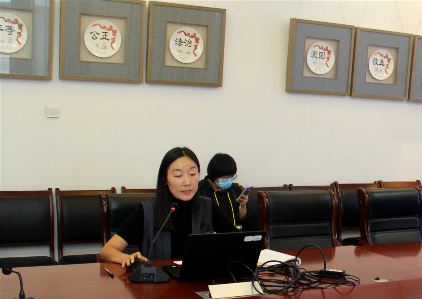 市特教中心舉行省市課題中期檢查評(píng)審會(huì)暨2021年立項(xiàng)課題開題論證會(huì)