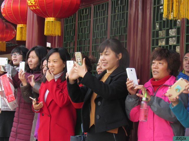 淄博市特殊教育中心女教職工到王士禛紀念館參觀學習