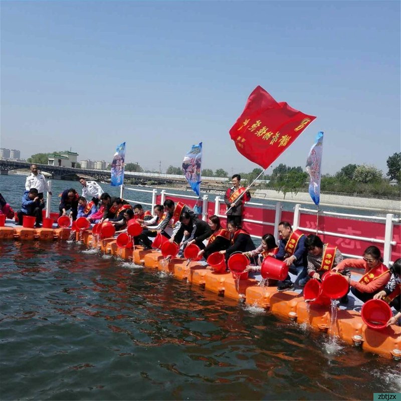 賈益芹參加“生態(tài)淄博建設 勞模在行動”綠色環(huán)保活動