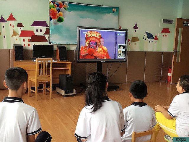 弘揚(yáng)傳統(tǒng)文化 樹立遠(yuǎn)大理想------淄博市特殊教中心組織學(xué)生觀看《開學(xué)第一課》