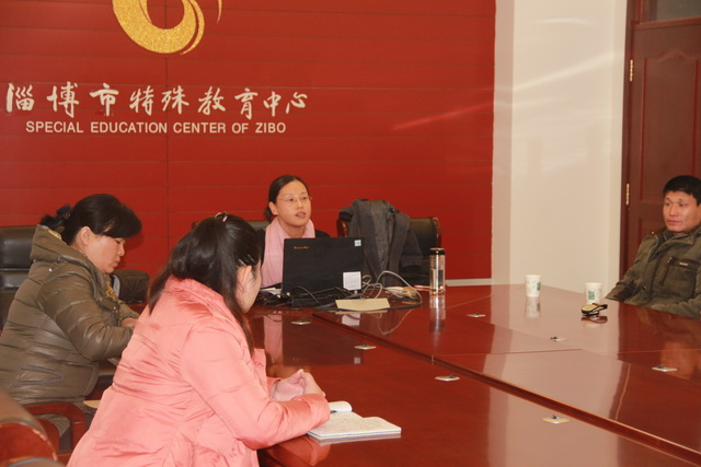 家校攜手，呵護(hù)成長(zhǎng)