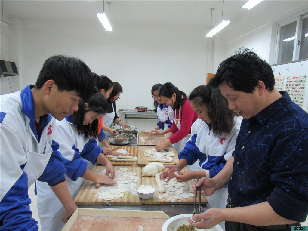 相約冬至節(jié)，彰顯團(tuán)隊(duì)情