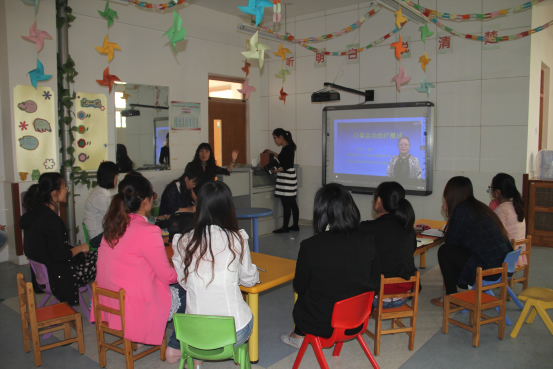 我校落實(shí)三項(xiàng)措施吹響“師資培訓(xùn)”號角