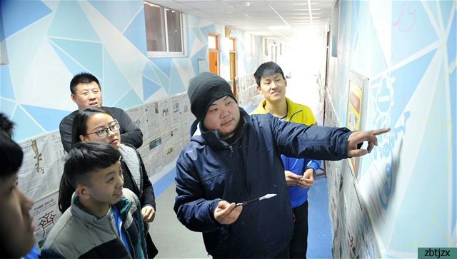 畫筆繪我心 墻壁會(huì)說話