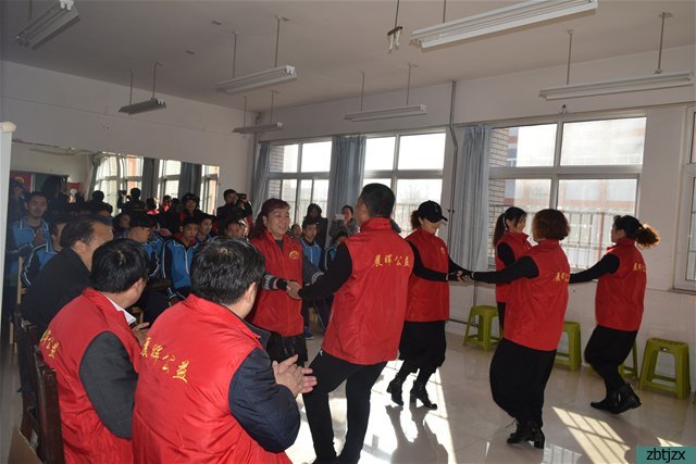 因愛筑夢 你我同行 ——特教獻(xiàn)愛心 魯網(wǎng)慶祝上線二十周年