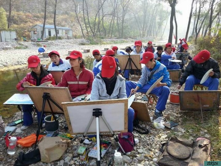 市特教中心成功組織美術(shù)寫(xiě)生活動(dòng)