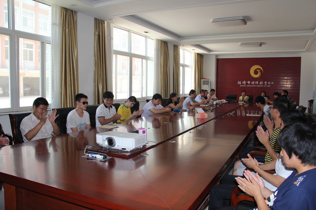 我校為頂崗實習做足“四門功課”