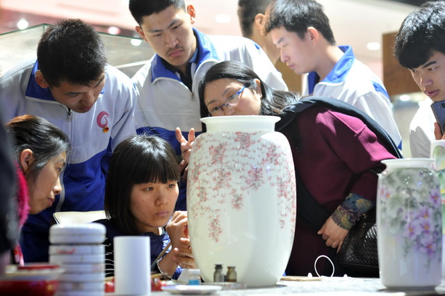 淄博市特殊教育中心對標“華光”“硅元” 提升學(xué)習(xí)內(nèi)驅(qū)力