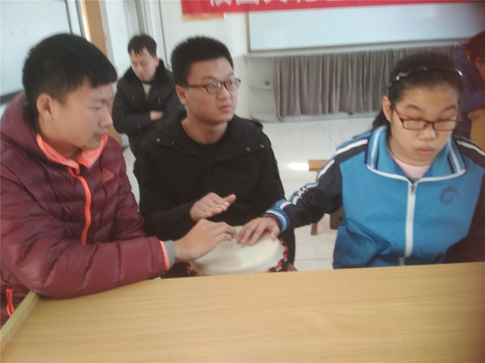 市特教中心組織中醫(yī)康復保健專業(yè)學科知識競賽