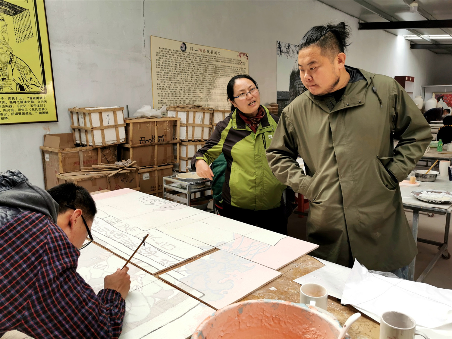 孫亞飛指導《生命之光》創(chuàng)作