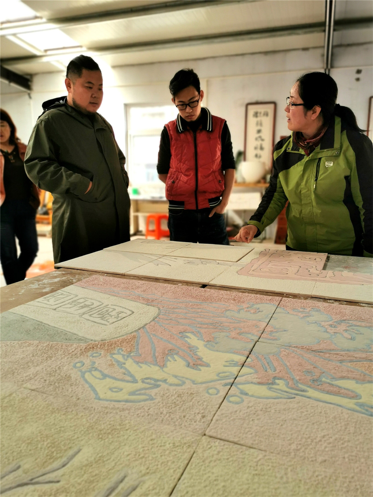 孫亞飛指導《生命之光》創(chuàng)作