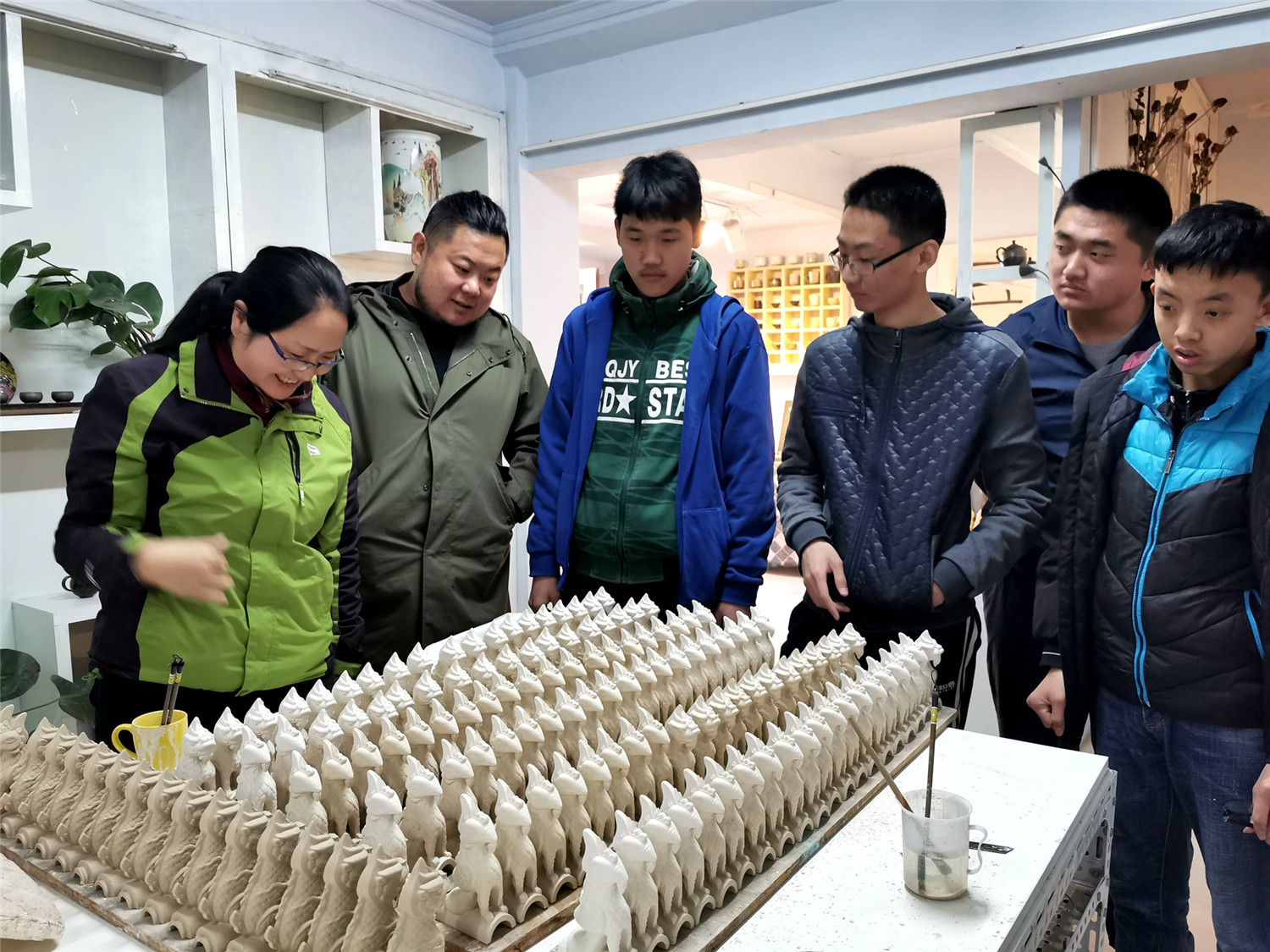 孫亞飛指導《生命之光》創(chuàng)作