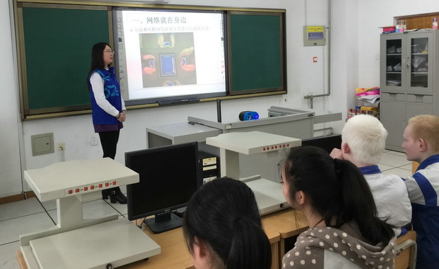 陽(yáng)春三月，志愿與我們同行