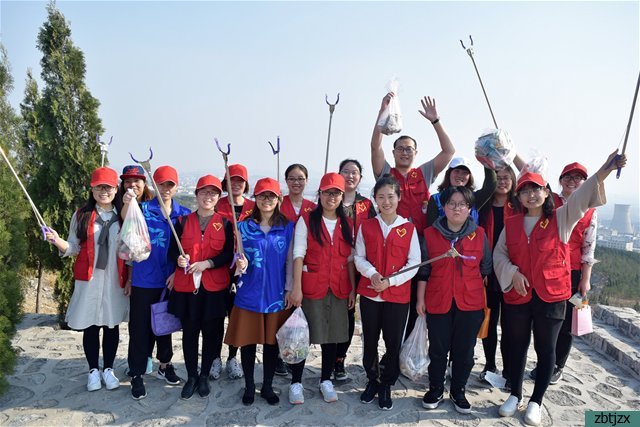 我校開展“生態(tài)寶山 綠色環(huán)?！敝驹阜?wù)活動