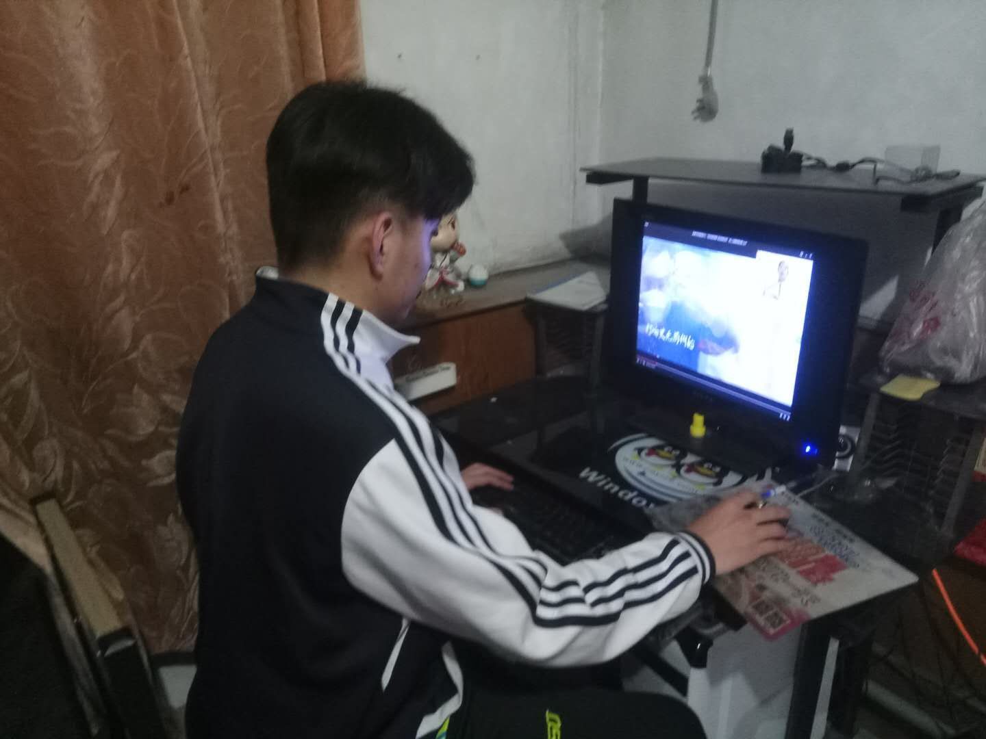 市特教中心組織開展“綻放戰(zhàn)疫青春·堅定制度自信”線上微團課學(xué)習(xí)活動