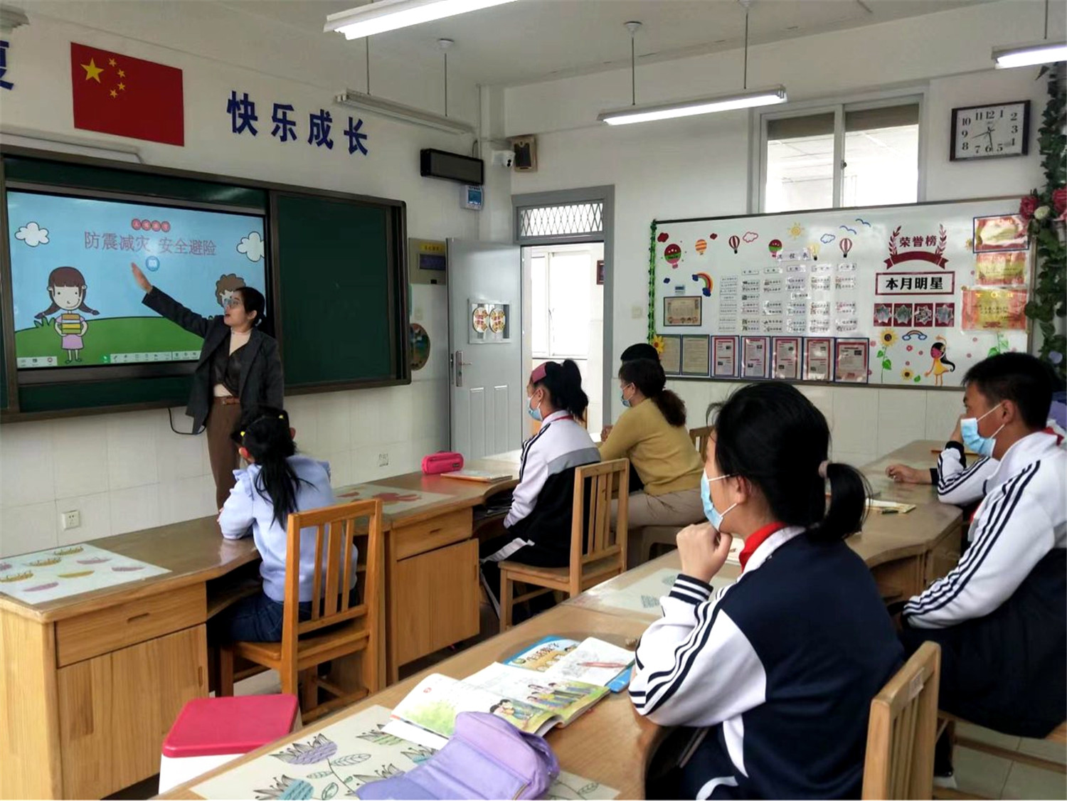 提高防災(zāi)減災(zāi)意識 筑牢校園安全防線