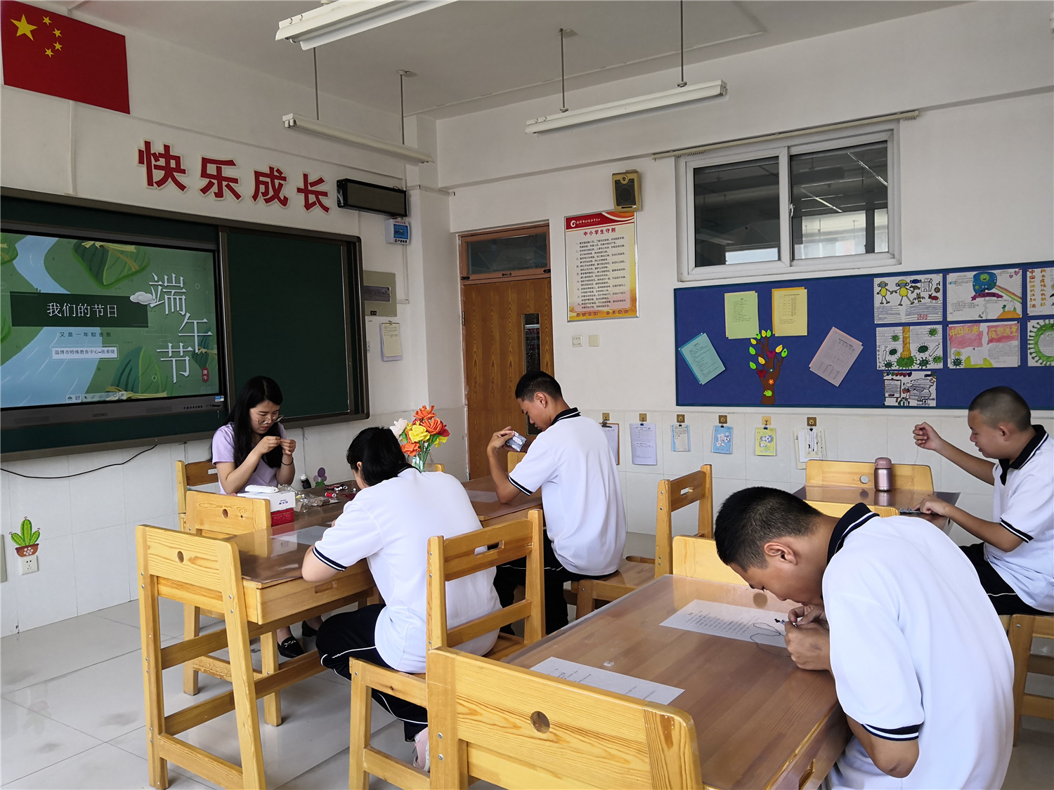 市特教中心開展”我們的節(jié)日·端午節(jié)”班級特色主題系列活動(dòng)