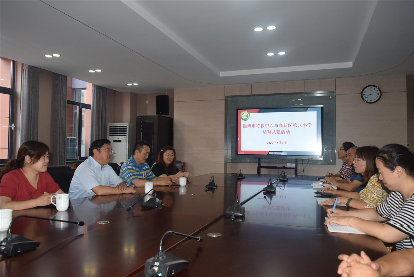 手語傳播走進(jìn)高新區(qū)第八小學(xué)