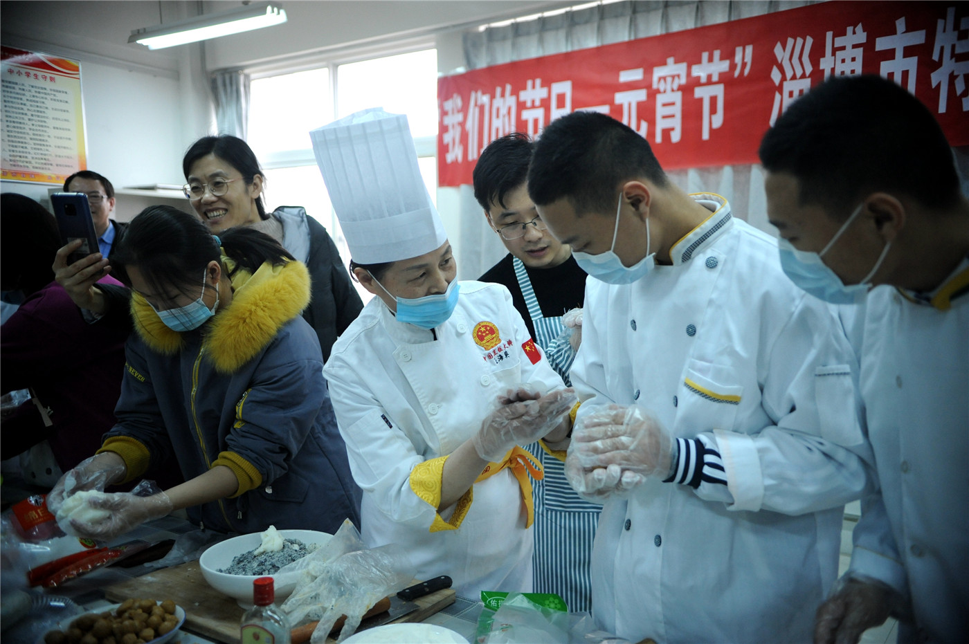 正月元宵年年圓，家風(fēng)家訓(xùn)代代傳